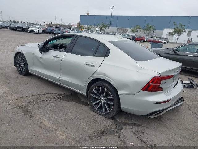 7JR102TZ8MG126745 Volvo S60 T5 Momentum