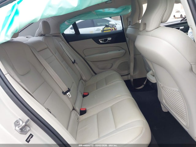 7JR102TZ8MG126745 Volvo S60 T5 Momentum