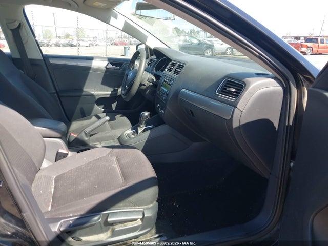3VWD17AJ2FM329400 Volkswagen Jetta 1.8t Se