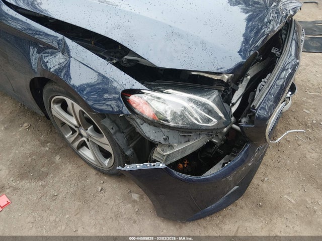 44505828 :رقم المزاد ، WDDZF4KB6HA123938 vin ، 2017 Mercedes-benz E 300 4matic مزاد بيع