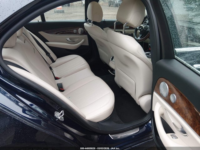 44505828 :رقم المزاد ، WDDZF4KB6HA123938 vin ، 2017 Mercedes-benz E 300 4matic مزاد بيع