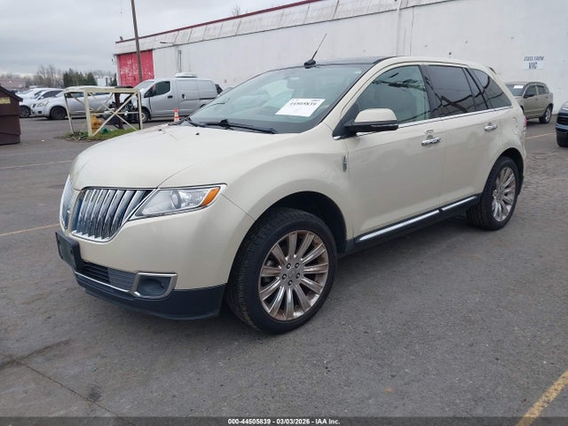 Lincoln MKX 2015 2LMDJ8JK9FBL25637 Image 2