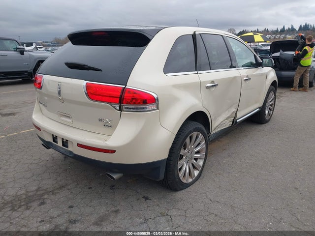 Lincoln MKX 2015 2LMDJ8JK9FBL25637 Image 4