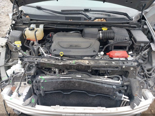 Продажа на аукционе авто 2022 Chrysler Pacifica Touring L, vin: 2C4RC1BG9NR142228, номер лота: 44505847