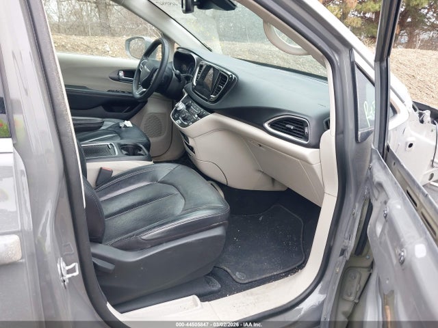 Продажа на аукционе авто 2022 Chrysler Pacifica Touring L, vin: 2C4RC1BG9NR142228, номер лота: 44505847