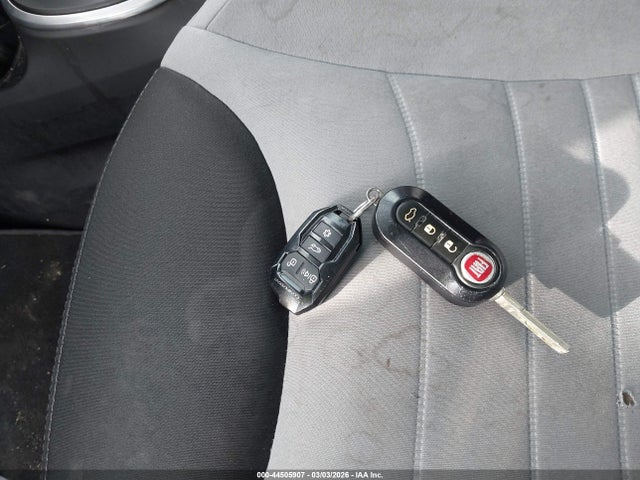 2014 FIAT 500L ZFBCFABH7EZ026752 Photo 10