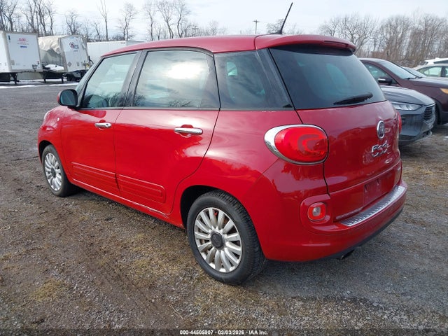 2014 FIAT 500L ZFBCFABH7EZ026752 Photo 2