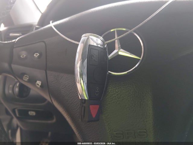 2004 Mercedes-benz C 230 Kompressor Sport/sport მანქანა იყიდება აუქციონზე, vin: WDBRF40J04A581570, აუქციონის ნომერი: 44505933
