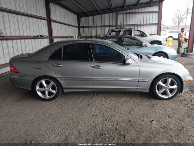 2004 Mercedes-benz C 230 Kompressor Sport/sport მანქანა იყიდება აუქციონზე, vin: WDBRF40J04A581570, აუქციონის ნომერი: 44505933