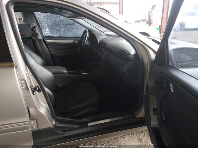 2004 Mercedes-benz C 230 Kompressor Sport/sport მანქანა იყიდება აუქციონზე, vin: WDBRF40J04A581570, აუქციონის ნომერი: 44505933