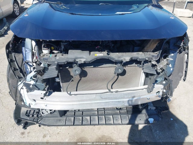 2T3C1RFV8MW153891 Toyota Rav4 Xle Premium