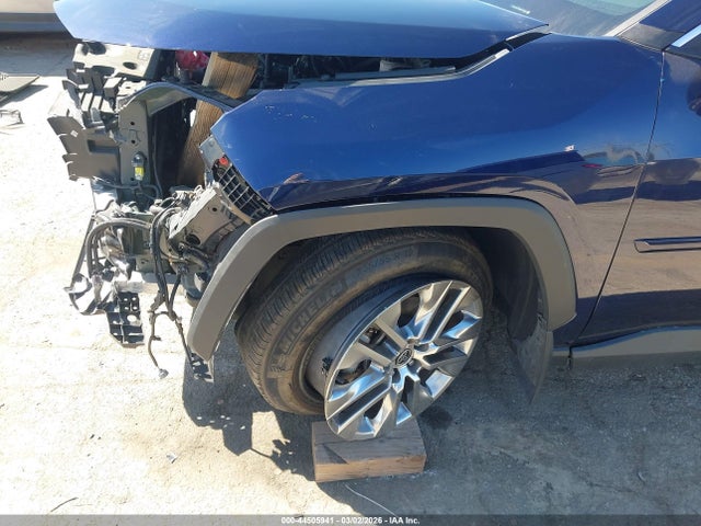 2T3C1RFV8MW153891 Toyota Rav4 Xle Premium