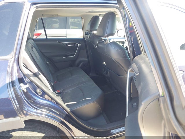 2T3C1RFV8MW153891 Toyota Rav4 Xle Premium