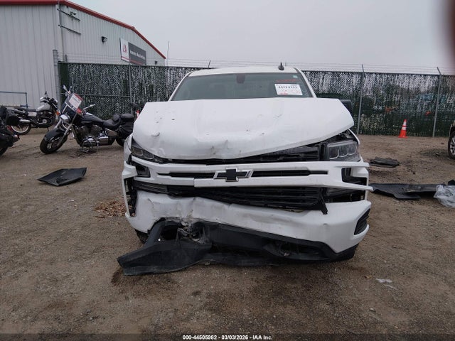 1GCRWDEK2KZ392078 Chevrolet Silverado 1500 Rst