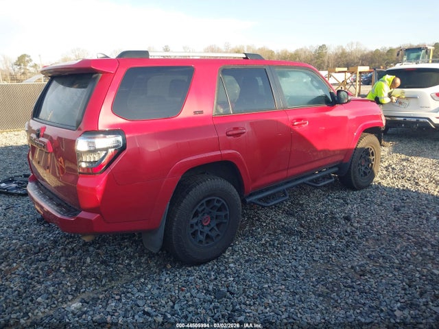 44505994 :رقم المزاد ، JTENU5JR4N6059590 vin ، 2022 Toyota 4runner Sr5 Premium مزاد بيع