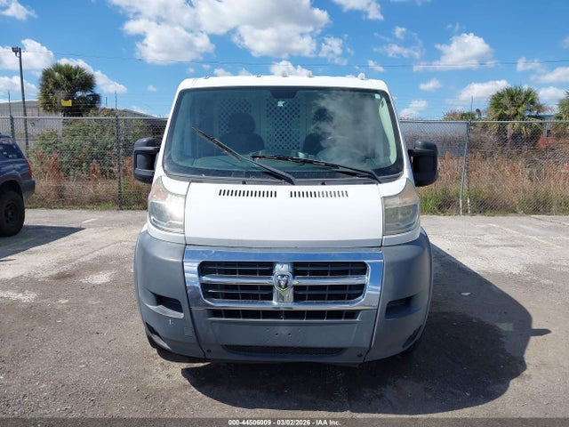 44506009 :رقم المزاد ، 3C6TRVAG9GE118519 vin ، 2016 Ram Promaster 1500 Low Roof مزاد بيع