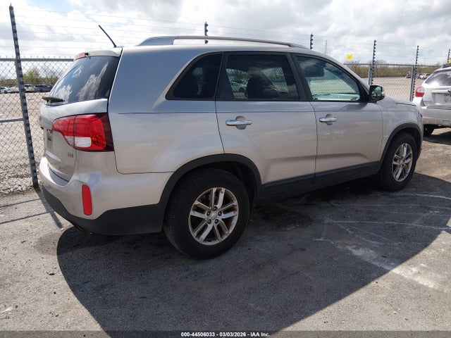 5XYKT3A62FG622350 KIA SORENTO LX