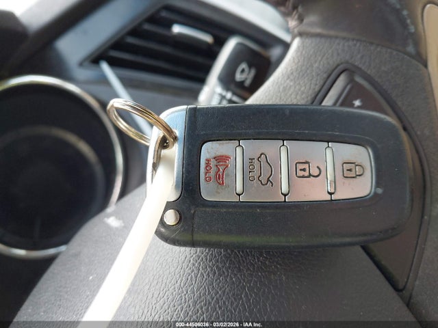 5NPEC4AC5EH901601 Hyundai Sonata Limited