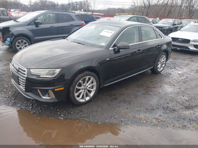 2019 AUDI A4 WAUDNAF41KA026524 Photo 1