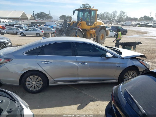 KMHE24L1XGA012569 Hyundai Sonata Hybrid Se