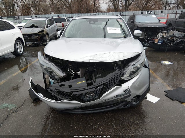 JN1BJ1CR6KW348197 Nissan Rogue Sport Sv