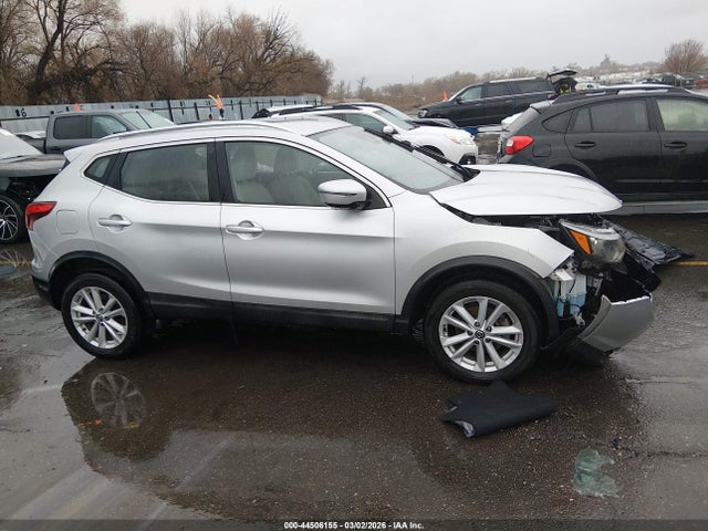 JN1BJ1CR6KW348197 Nissan Rogue Sport Sv