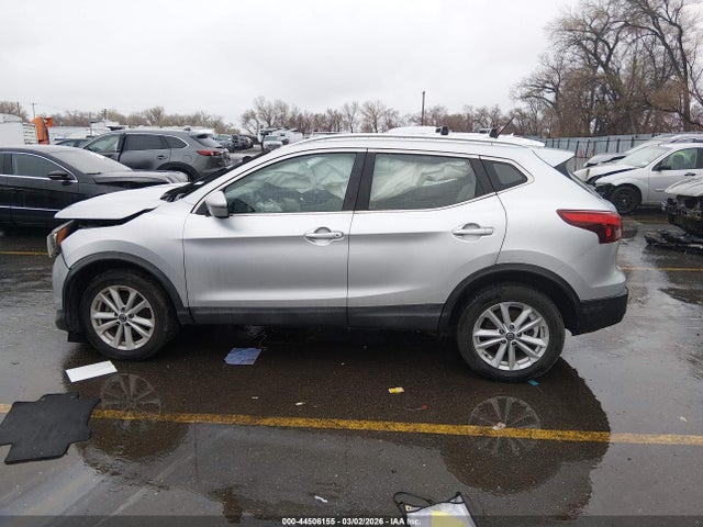JN1BJ1CR6KW348197 Nissan Rogue Sport Sv