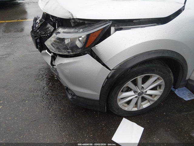 JN1BJ1CR6KW348197 Nissan Rogue Sport Sv