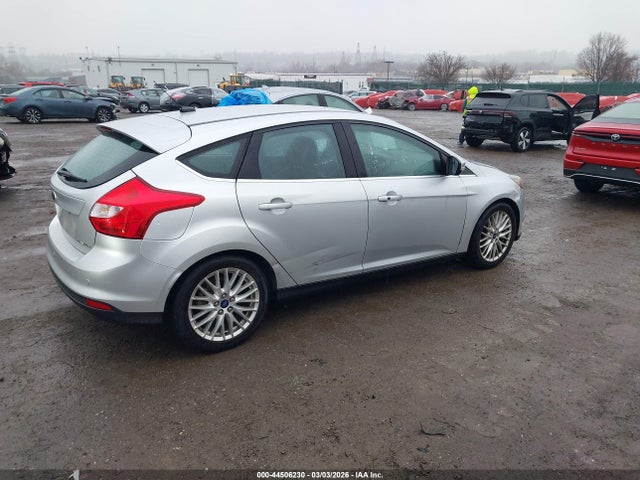 1FADP3N25EL268269 Ford Focus Titanium