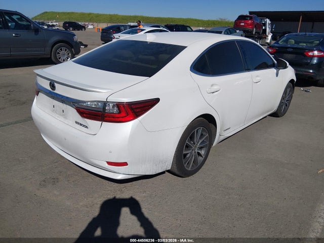 Aukcja sprzedaży 2017 Lexus Es 300h, vin: JTHBW1GGXH2141026, numer aukcji: 44506236