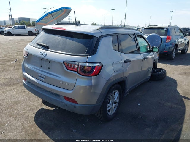3C4NJCAB2JT133660 Jeep Compass Sport Fwd