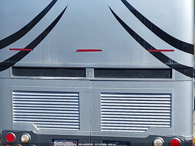 44506298 :رقم المزاد ، 2PCY3349441028236 vin ، 2004 Prevost Bus مزاد بيع