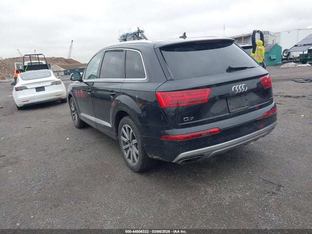 44506332 :رقم المزاد ، WA1LHAF76JD051118 vin ، 2018 Audi Q7 2.0t Premium مزاد بيع