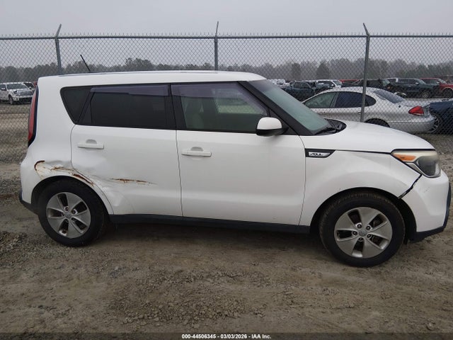 KNDJN2A25F7216122 KIA Soul