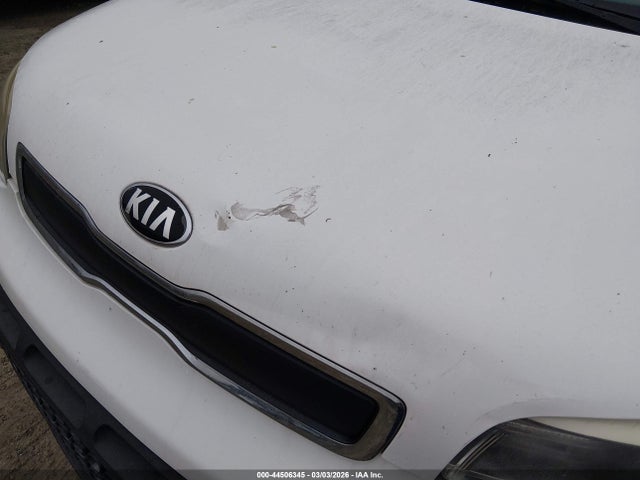 KNDJN2A25F7216122 KIA Soul