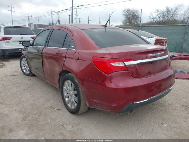 2011 CHRYSLER 200 1C3BC1FG9BN520265 Photo 2