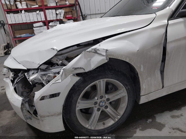 Aukcja sprzedaży 2014 Bmw 320i Xdrive, vin: WBA3C3C52EF985352, numer aukcji: 44506377
