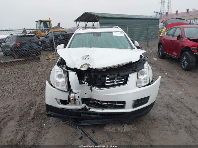 44506408 :رقم المزاد ، 3GYFNEE3XFS566450 vin ، 2015 Cadillac Srx Luxury Collection مزاد بيع