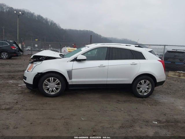 44506408 :رقم المزاد ، 3GYFNEE3XFS566450 vin ، 2015 Cadillac Srx Luxury Collection مزاد بيع