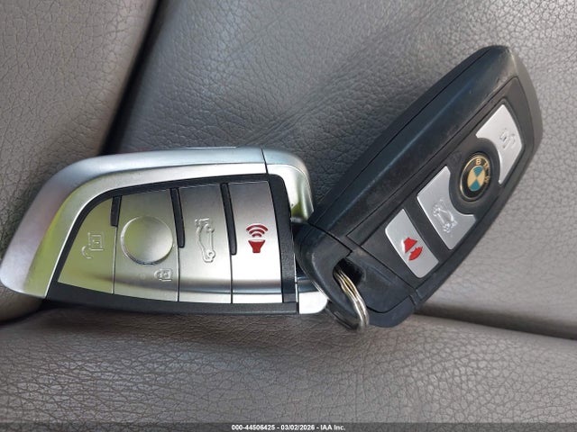 2013 Bmw 550i Gran Turismo Xdrive მანქანა იყიდება აუქციონზე, vin: WBASP0C57DC987970, აუქციონის ნომერი: 44506425