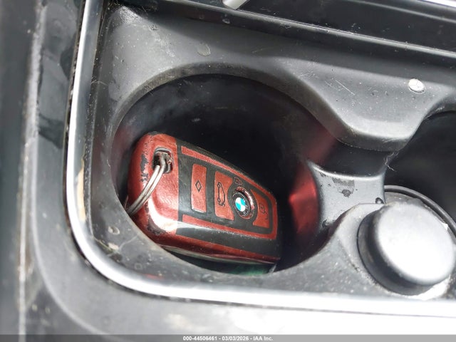 2018 BMW 330I WBA8D9G56JNU66692 Photo 10