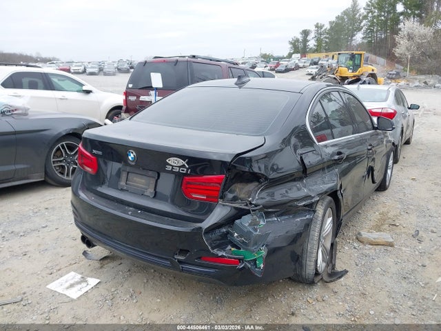 2018 BMW 330I WBA8D9G56JNU66692 Photo 3