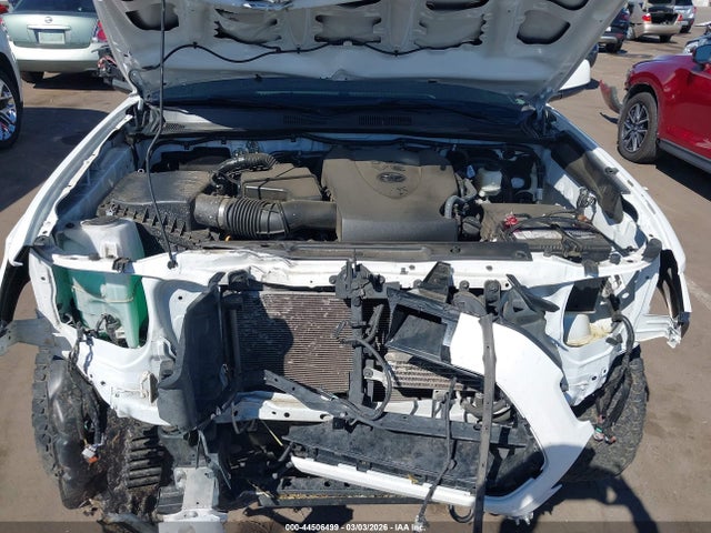 3TMCZ5ANXLM333933 Toyota Tacoma Sr V6