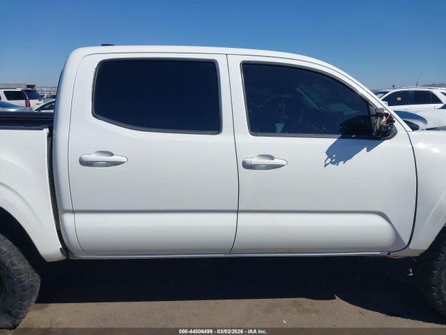 3TMCZ5ANXLM333933 Toyota Tacoma Sr V6