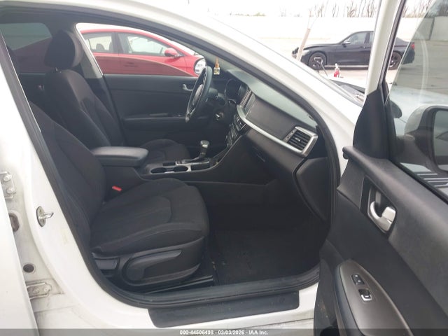5XXGT4L32KG325639 KIA Optima Lx