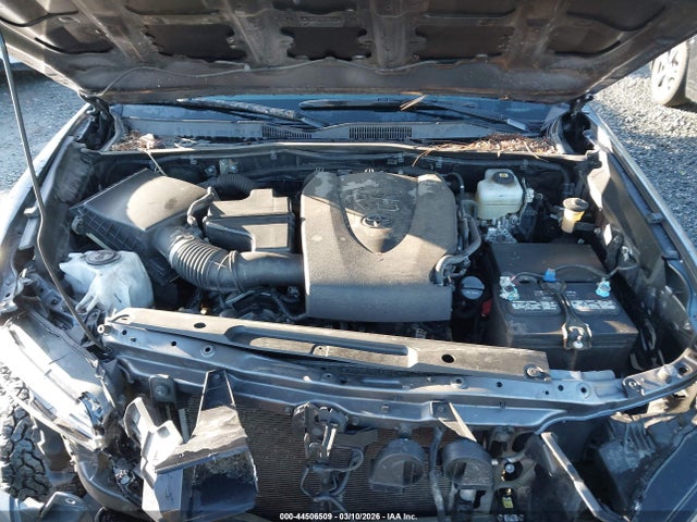 3TYCZ5AN1NT083795 Toyota Tacoma Trd Off Road