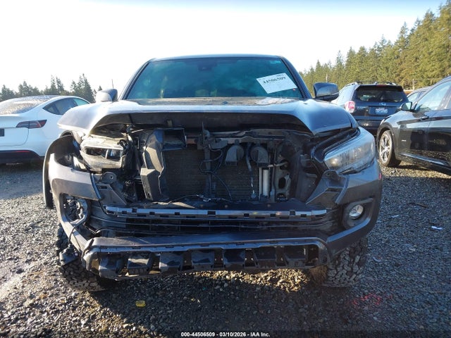 3TYCZ5AN1NT083795 Toyota Tacoma Trd Off Road