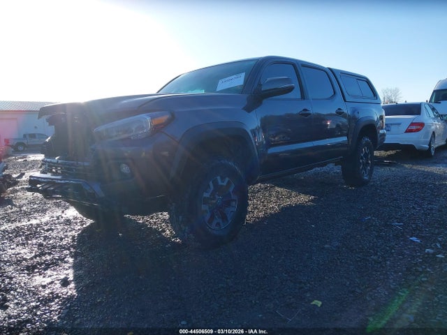 3TYCZ5AN1NT083795 Toyota Tacoma Trd Off Road