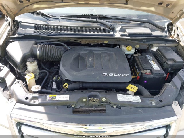 44506523 :رقم المزاد ، 2C4RC1BG5DR677782 vin ، 2013 Chrysler Town & Country Touring مزاد بيع