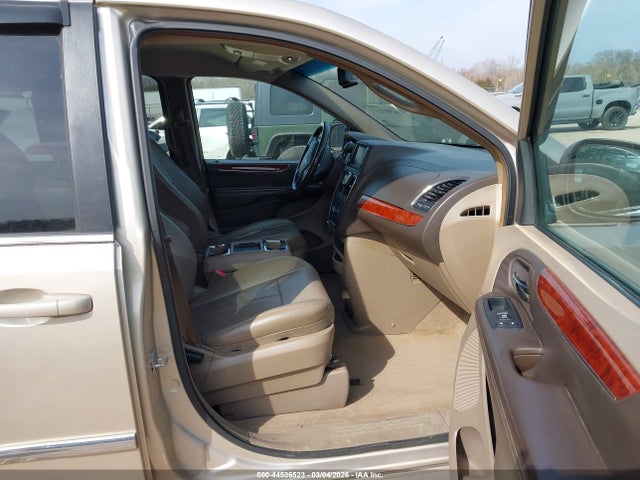 44506523 :رقم المزاد ، 2C4RC1BG5DR677782 vin ، 2013 Chrysler Town & Country Touring مزاد بيع